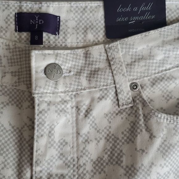 NWT - NYDJ White Patterned Ankle Pant - Picture 3 of 5